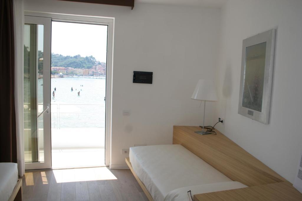 Piccolo Hotel Del Lido Леричі Номер фото